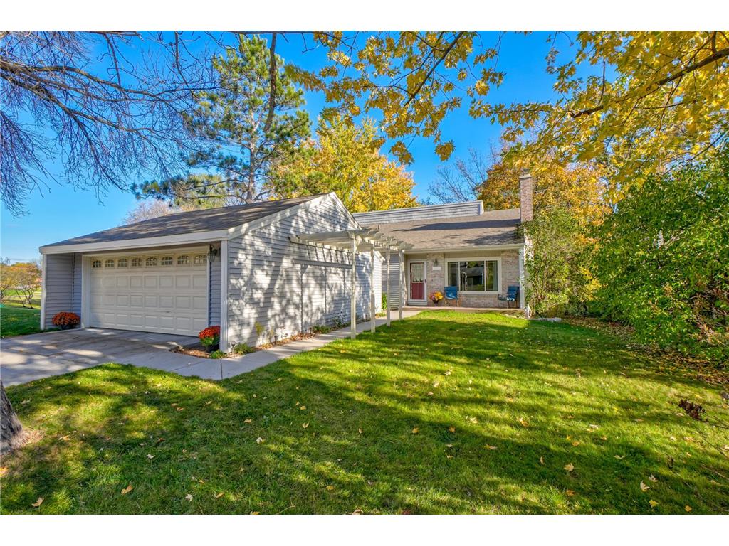 1174 Benton Way Arden Hills MN 55112 6806655 image2