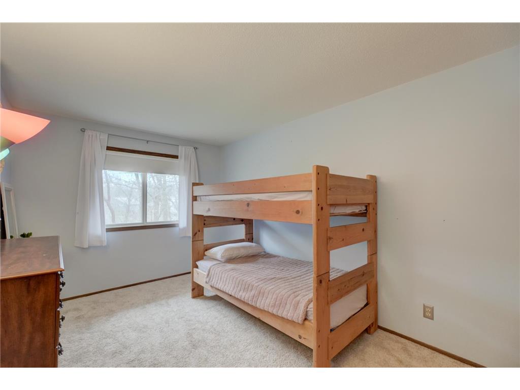 1174 Benton Way Arden Hills MN 55112 6806655 image24