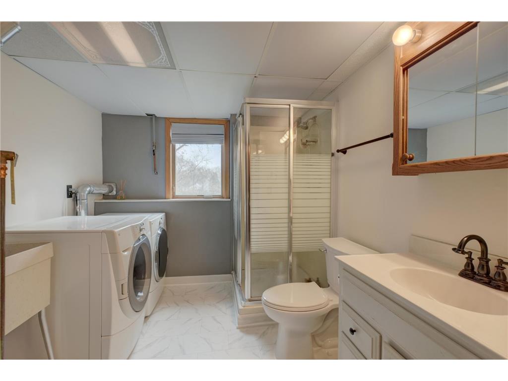 1174 Benton Way Arden Hills MN 55112 6806655 image26