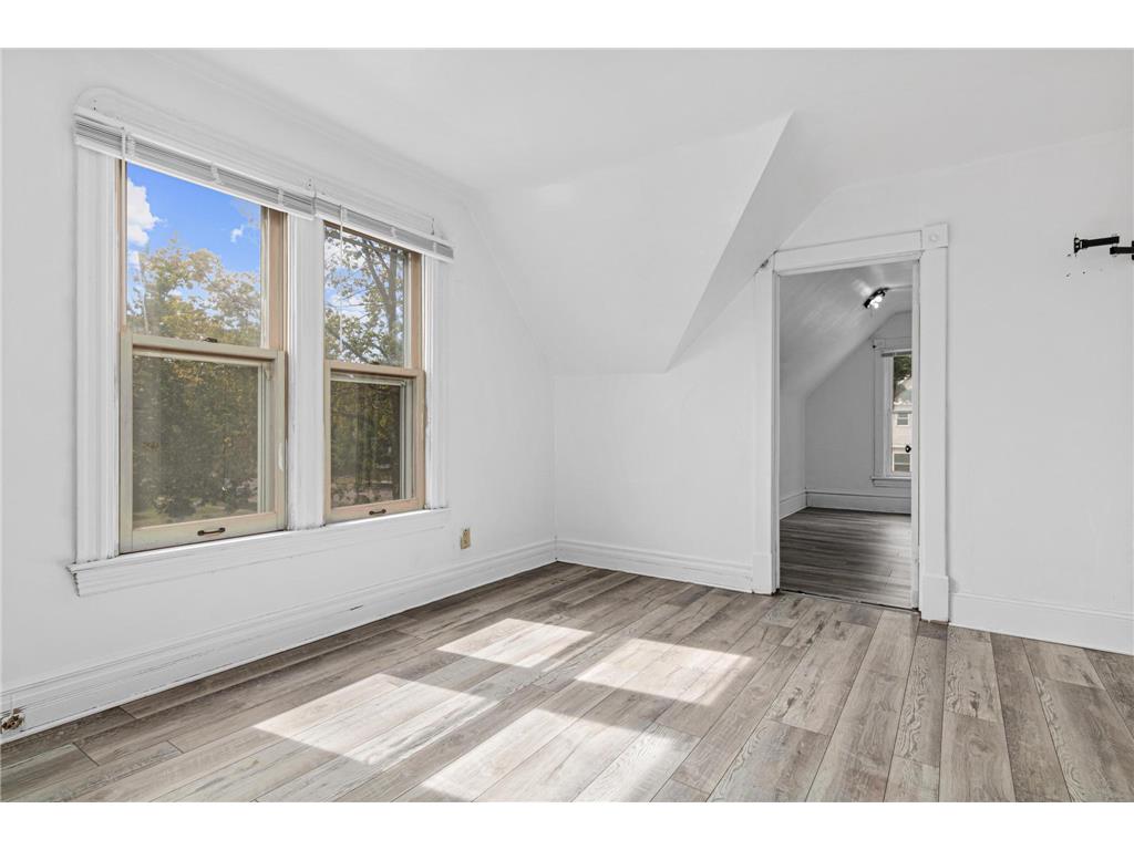 1174 Edgerton Street Saint Paul MN 55130 6792285 image13