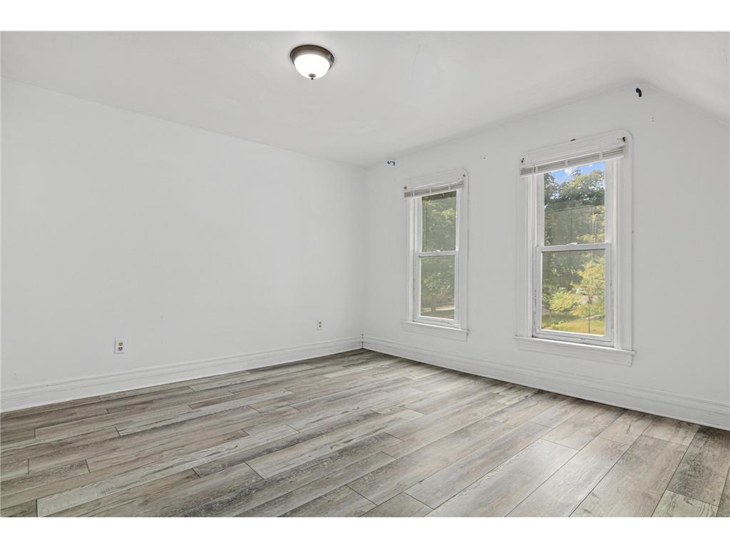 1174 Edgerton Street Saint Paul MN 55130 6792285 image14