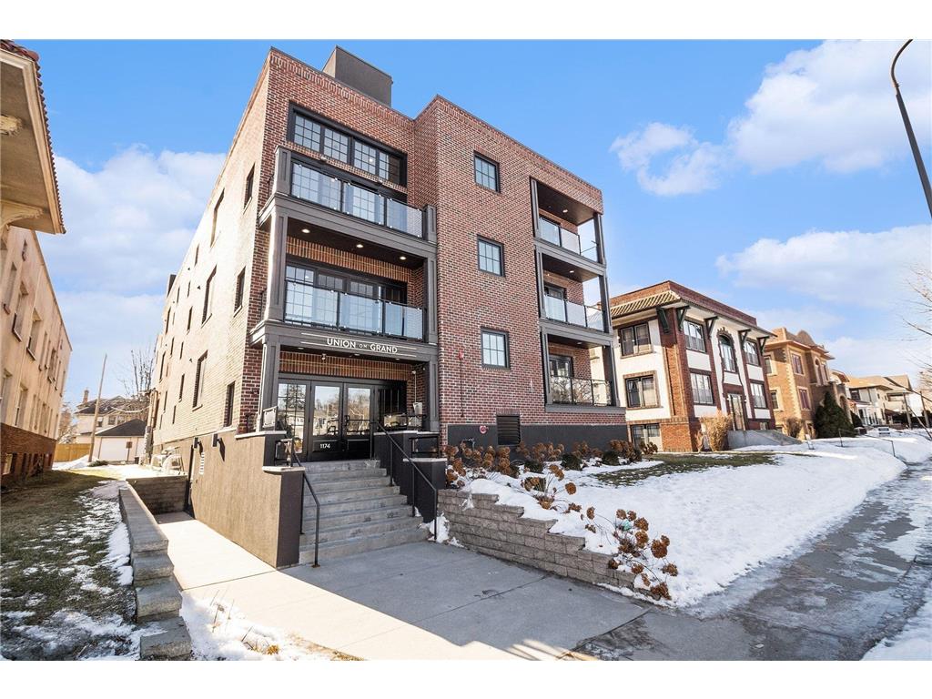 1174 Grand Avenue #302 Saint Paul MN 55105 7019095 image4
