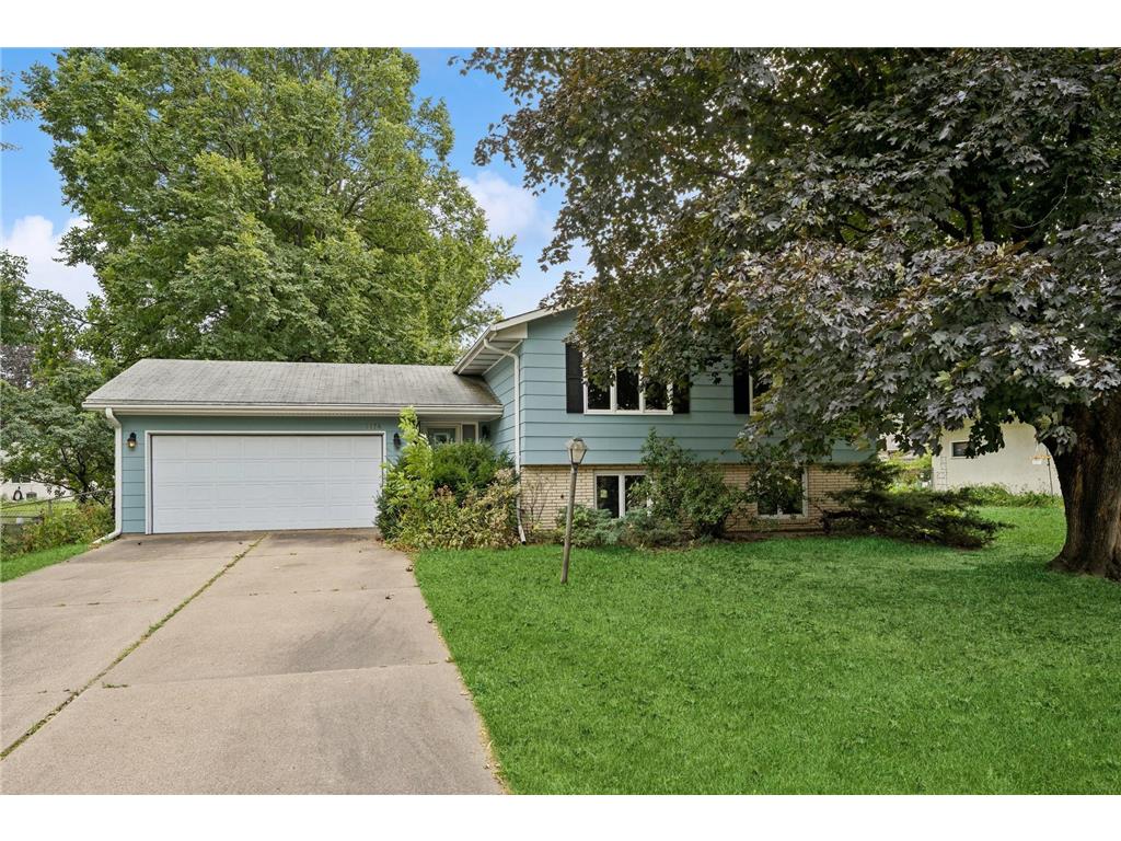 1174 Roselawn Avenue W Roseville MN 55113 6632957 image1