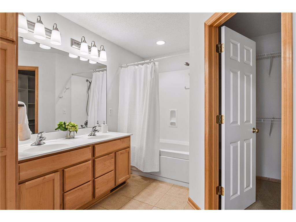 1174 Savanna Trail Victoria MN 55386 7061884 image39