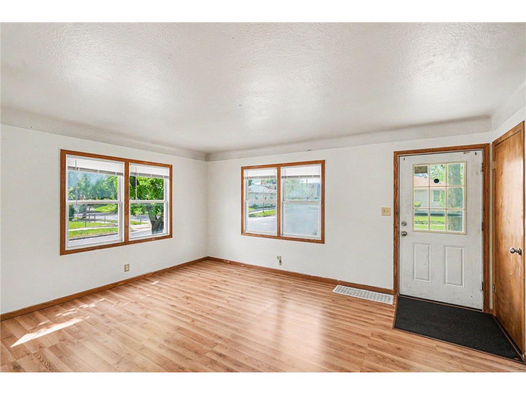 1175 Cook Avenue E Saint Paul MN 55106 7079570 image2