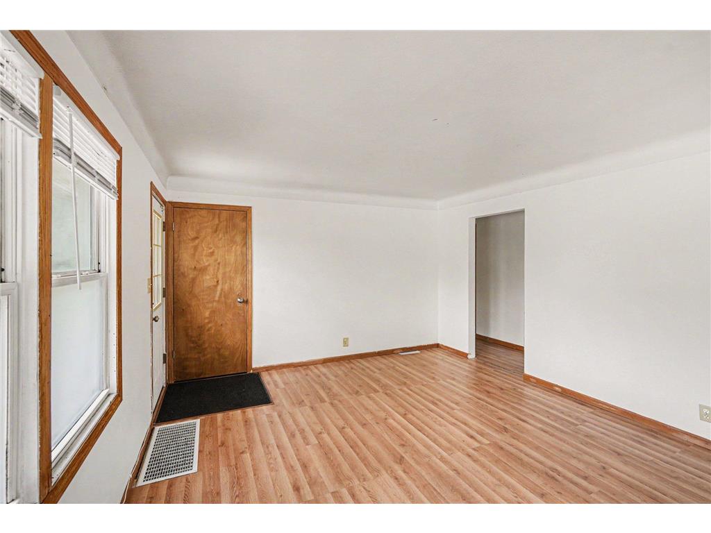 1175 Cook Avenue E Saint Paul MN 55106 7079570 image3
