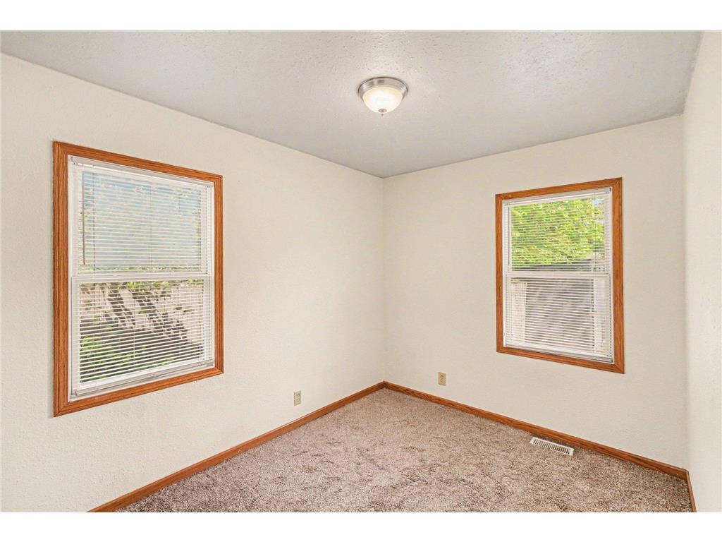 1175 Cook Avenue E Saint Paul MN 55106 7079570 image9