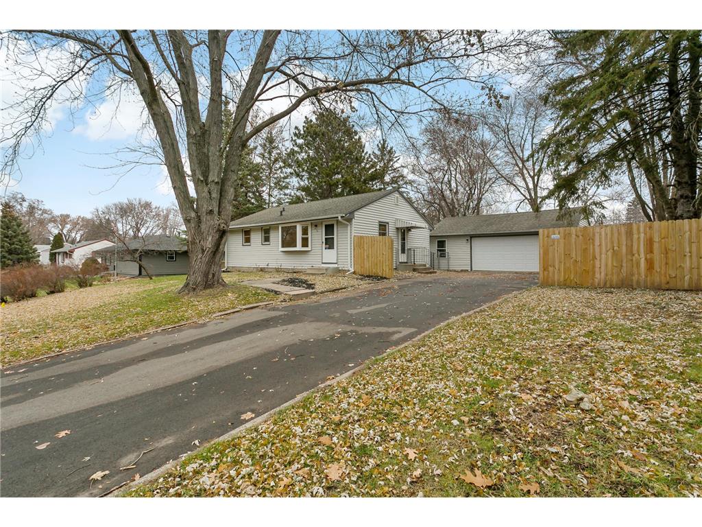 1175 Greystone Avenue N, Oakdale, MN, 55128 MLS 6468852 Edina Realty