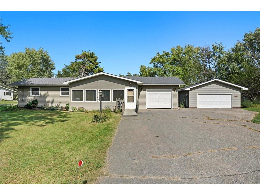 1176 Carroll Street New Richmond WI 54017 6790923 image1