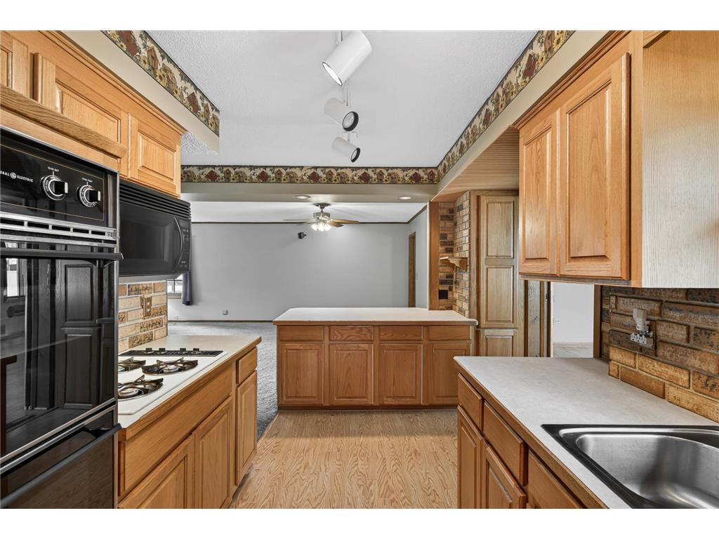 11760 Sand Creek Drive NW Coon Rapids MN 55448 7098248 image10