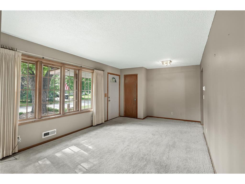 11760 Sand Creek Drive NW Coon Rapids MN 55448 7098248 image4