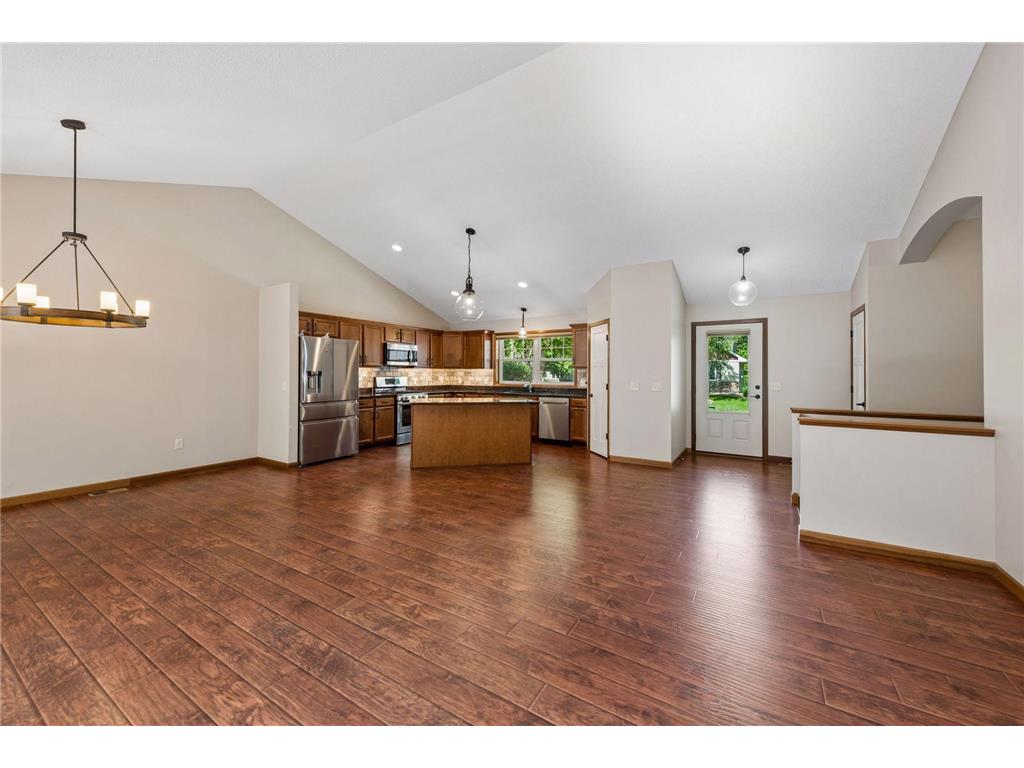 11763 Erskin Circle Blaine MN 55449 7092911 image5