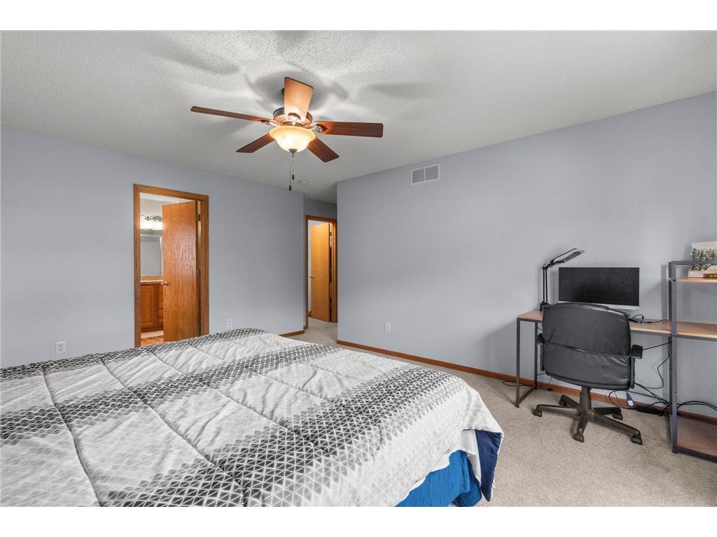 1177 Danube Avenue Shakopee MN 55379 7076074 image24
