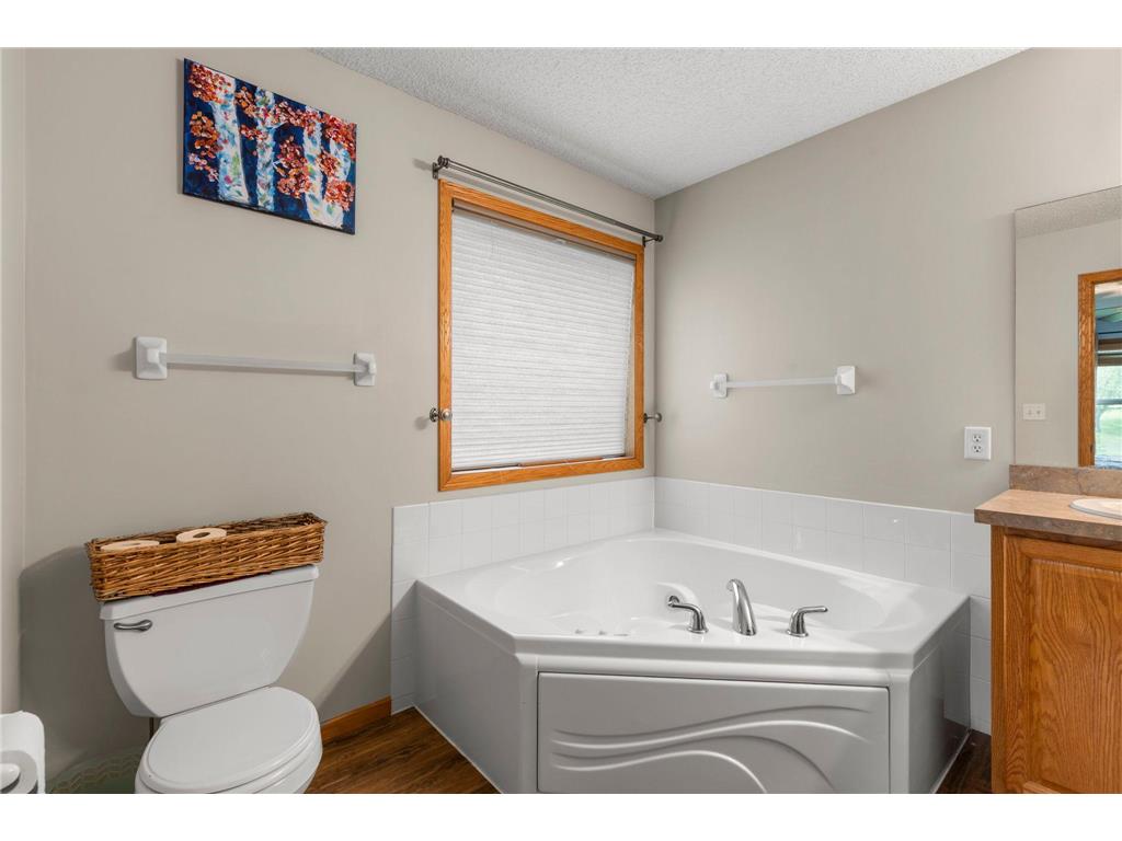 1177 Danube Avenue Shakopee MN 55379 7076074 image25