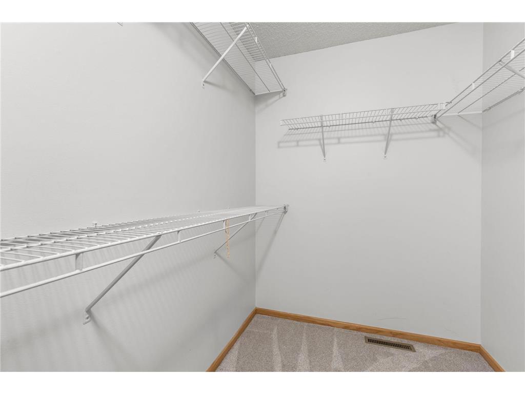 1177 Danube Avenue Shakopee MN 55379 7076074 image28