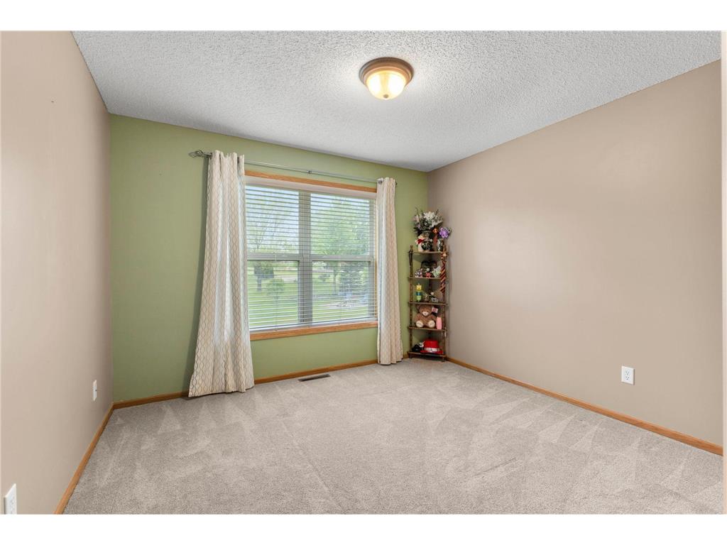 1177 Danube Avenue Shakopee MN 55379 7076074 image29