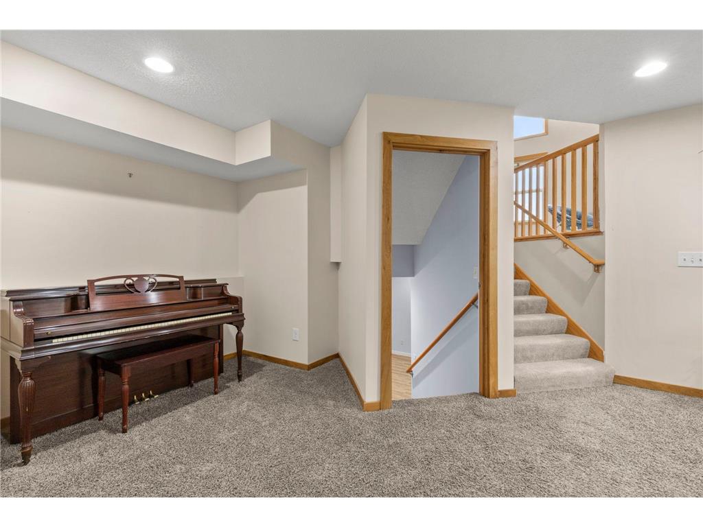 1177 Danube Avenue Shakopee MN 55379 7076074 image34