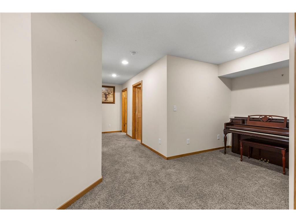 1177 Danube Avenue Shakopee MN 55379 7076074 image35
