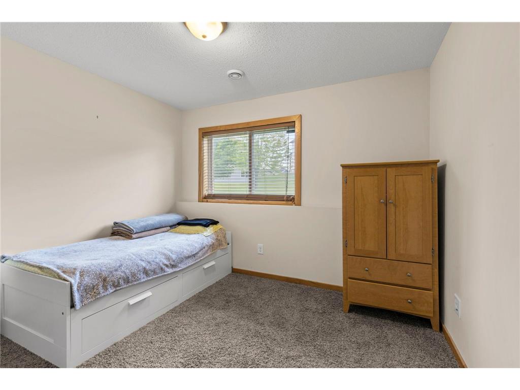 1177 Danube Avenue Shakopee MN 55379 7076074 image36