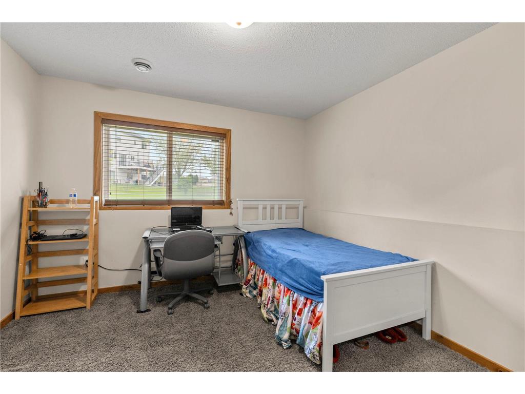 1177 Danube Avenue Shakopee MN 55379 7076074 image38