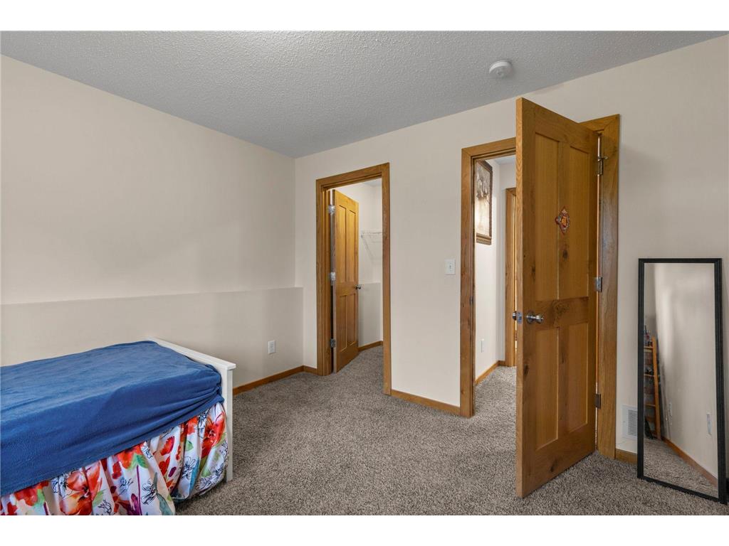 1177 Danube Avenue Shakopee MN 55379 7076074 image39