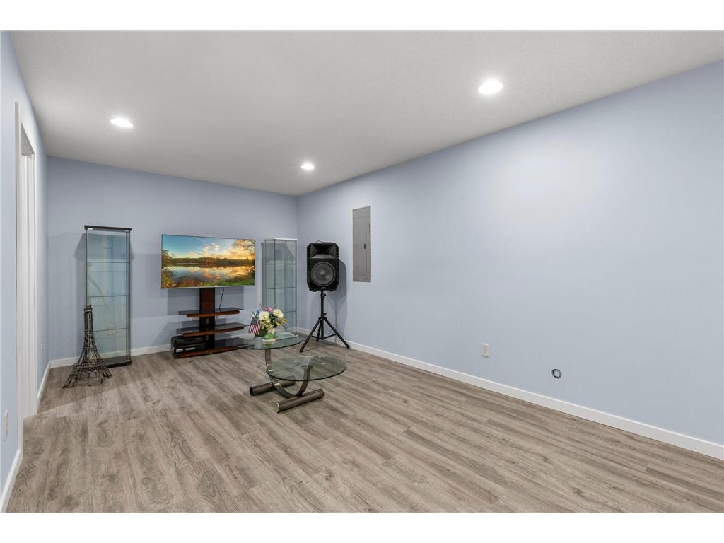 1177 Danube Avenue Shakopee MN 55379 7076074 image44