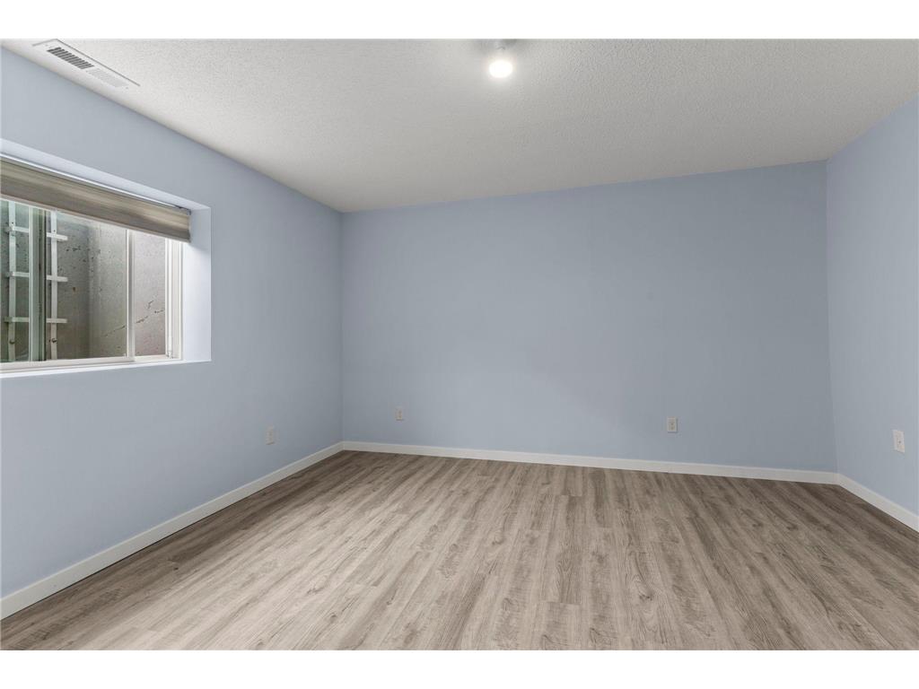1177 Danube Avenue Shakopee MN 55379 7076074 image48