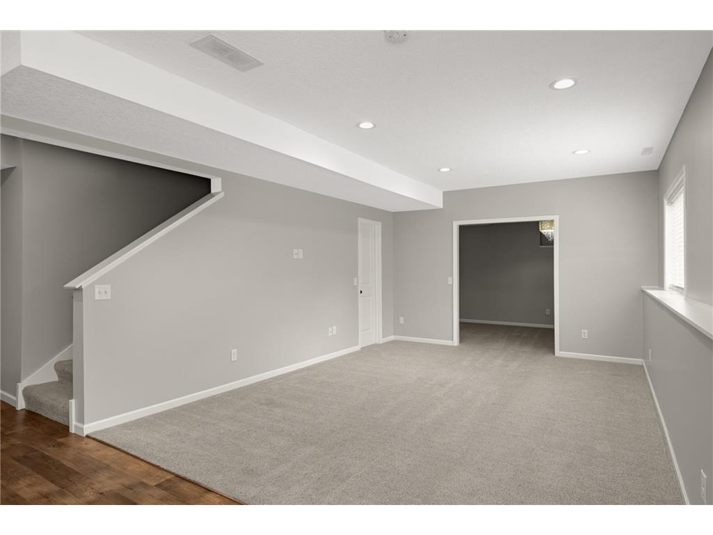 11779 Harvest Path Woodbury MN 55129 7109436 image32