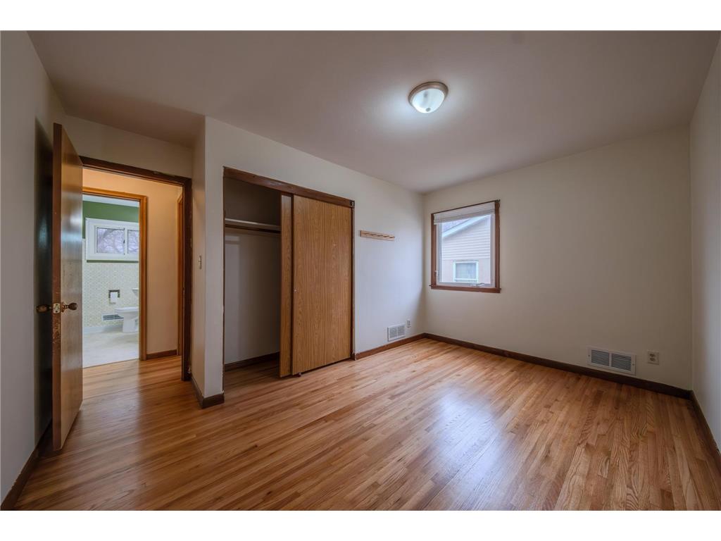 1178 Herbert Street Saint Paul MN 55106 7061527 image3
