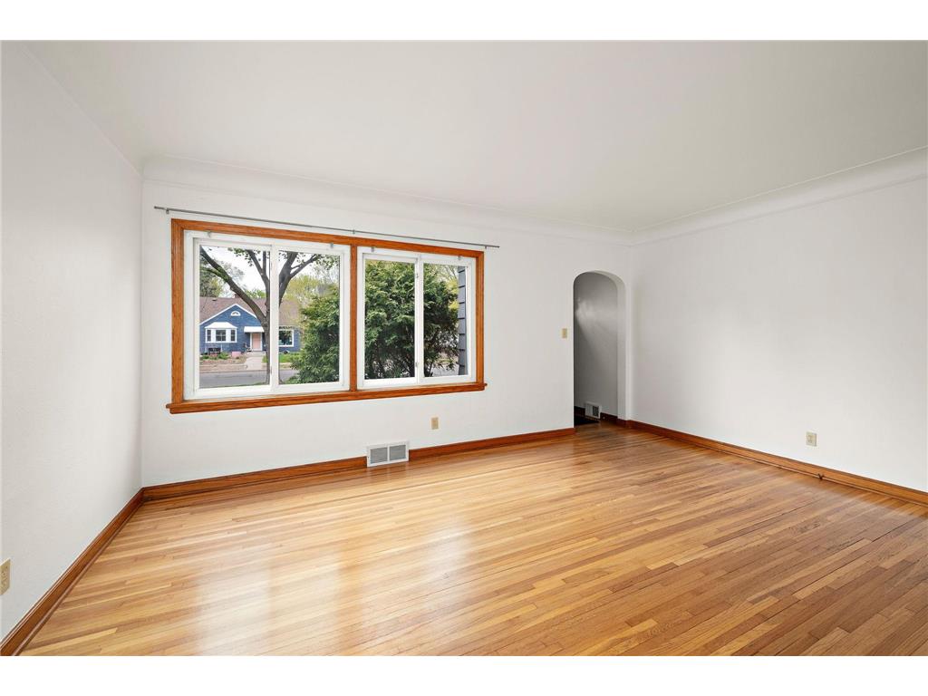 1178 Idaho Avenue W Saint Paul MN 55108 7069455 image4