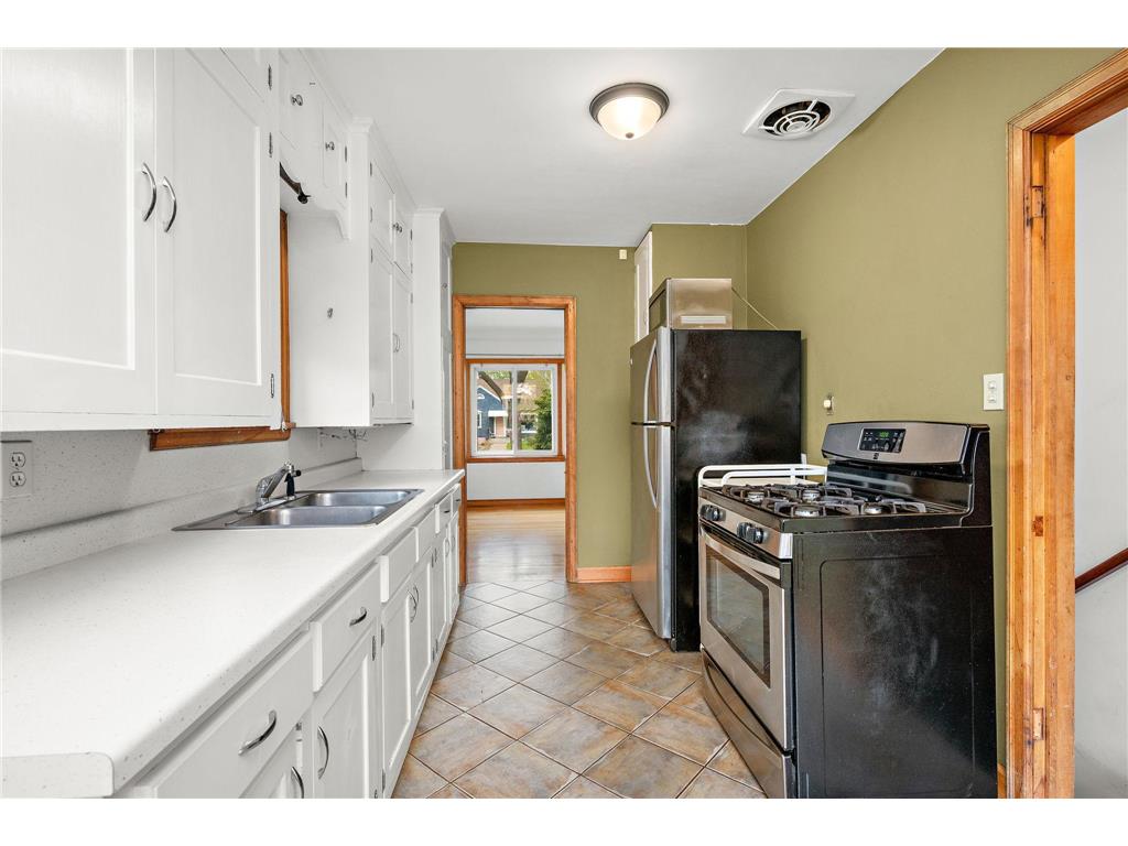 1178 Idaho Avenue W Saint Paul MN 55108 7069455 image9