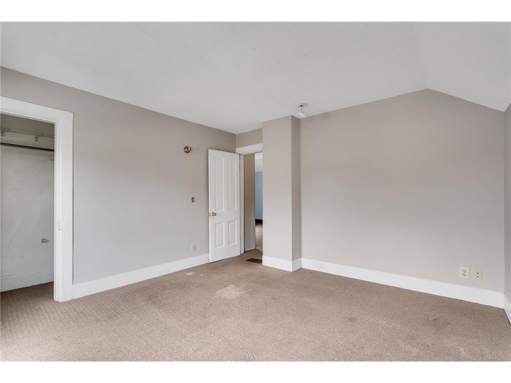 1178 W Broadway Street Winona MN 55987 6811059 image11