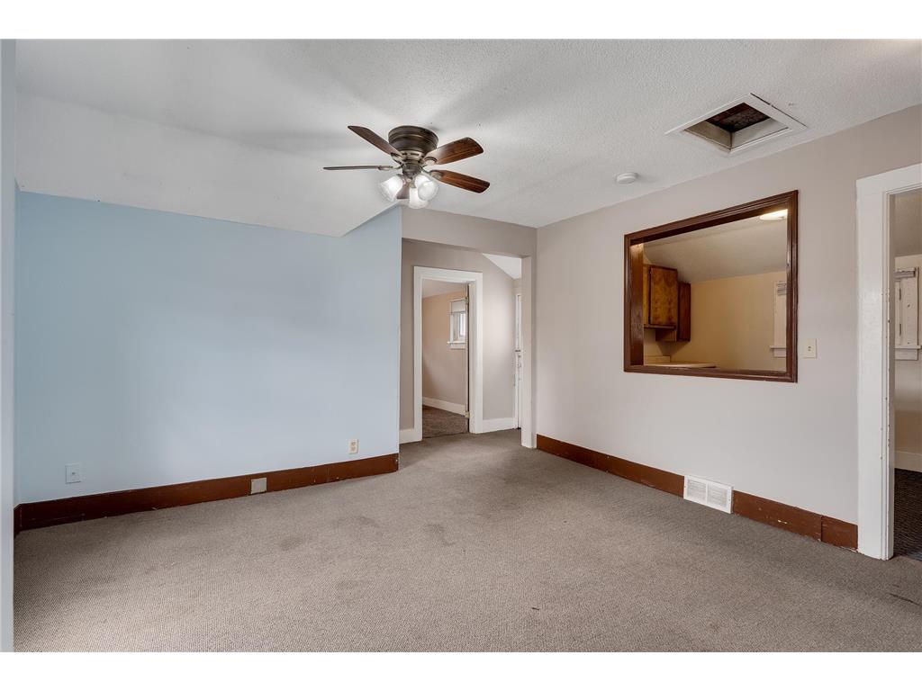 1178 W Broadway Street Winona MN 55987 6811059 image17