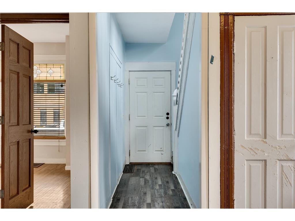 1178 W Broadway Street Winona MN 55987 6811059 image23