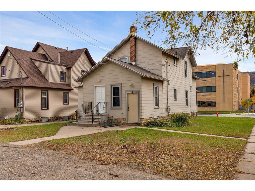 1178 W Broadway Street Winona MN 55987 6811059 image26