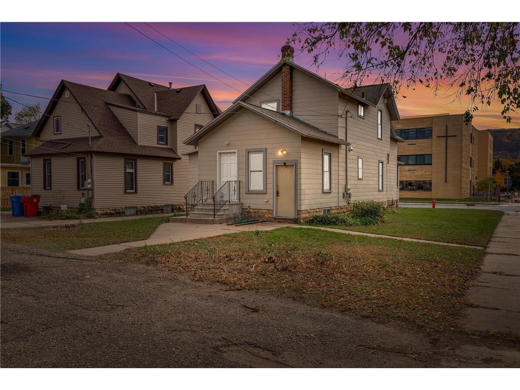 1178 W Broadway Street Winona MN 55987 6811059 image28