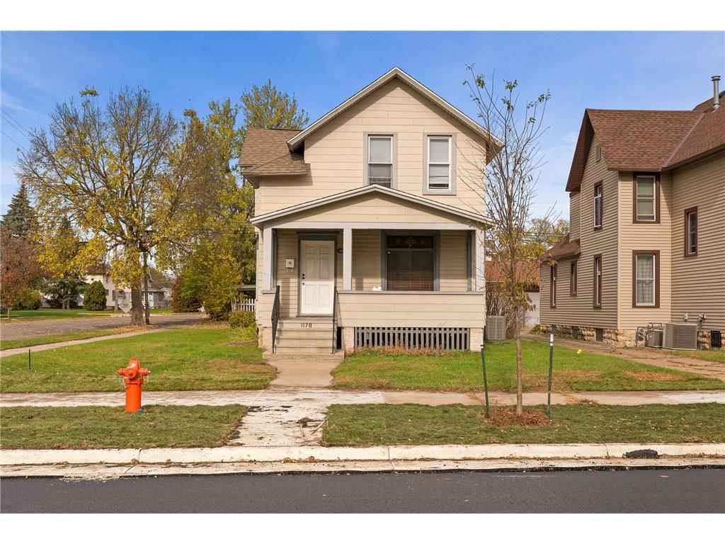 1178 W Broadway Street Winona MN 55987 6811059 image3