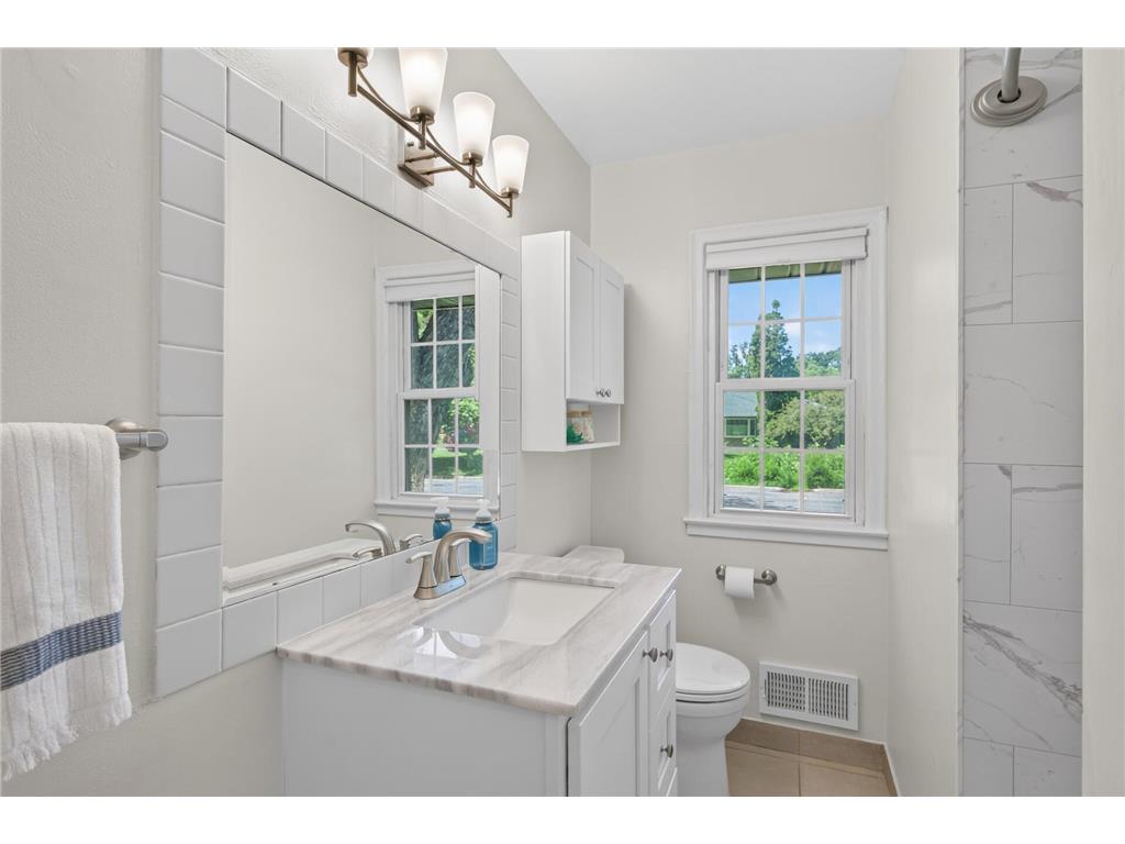 11789 Larch Street NW Coon Rapids MN 55448 7052571 image16