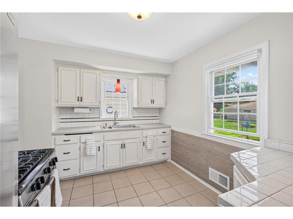 11789 Larch Street NW Coon Rapids MN 55448 7052571 image7