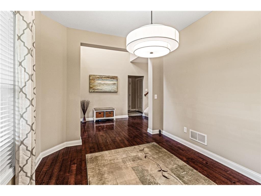 1179 Maple Lane W Roseville MN 55113 7092633 image25