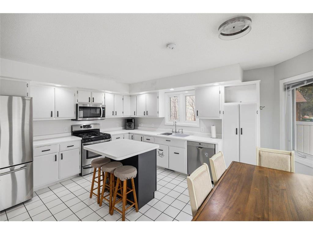 11790 Redwood Street NW Coon Rapids MN 55448 7056834 image11