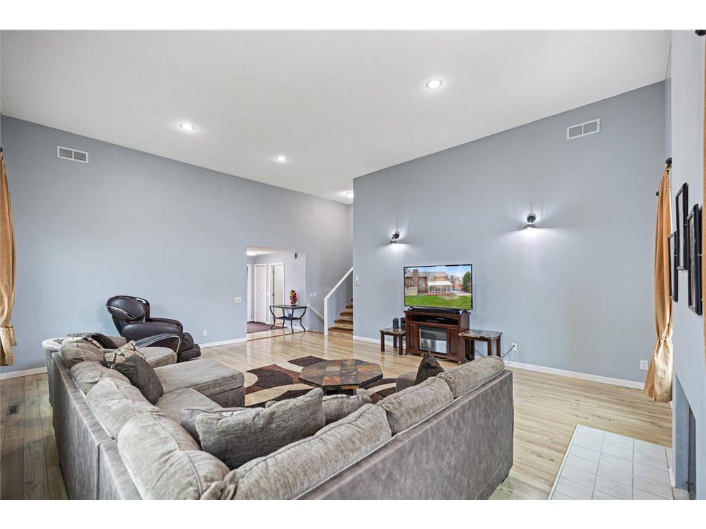 11790 Redwood Street NW Coon Rapids MN 55448 7056834 image9