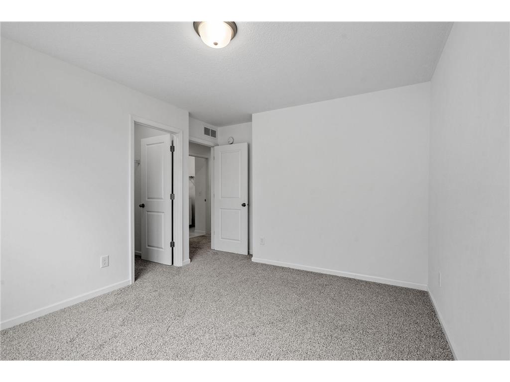 11791 Upper 31st Street N Lake Elmo MN 55042 7059513 image31