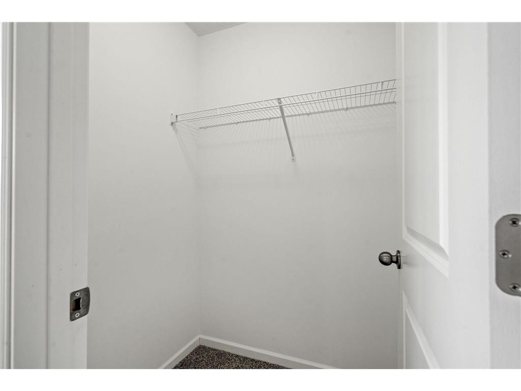 11791 Upper 31st Street N Lake Elmo MN 55042 7059513 image32