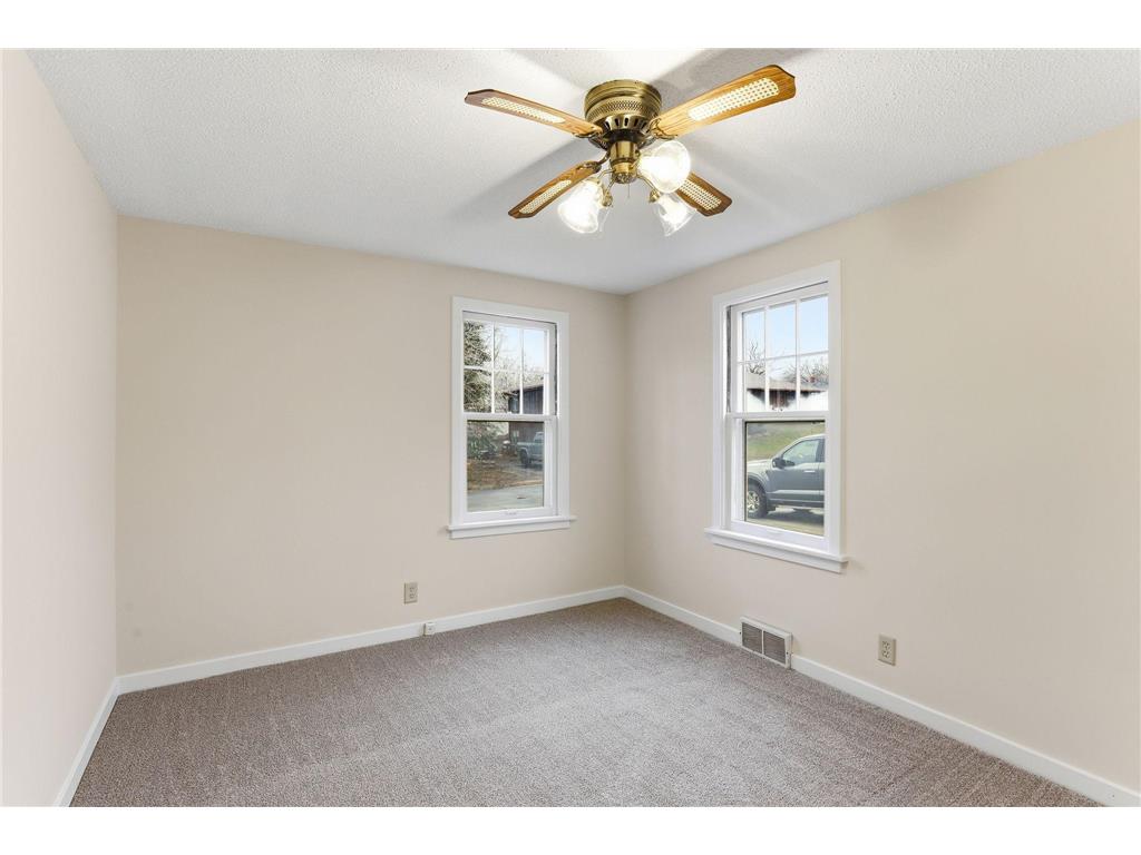 118 Bay Street Ellsworth WI 54011 7048723 image10