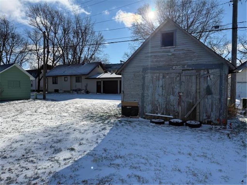 118 E Broadway Street Redwood Falls MN 56283 6822165 image3