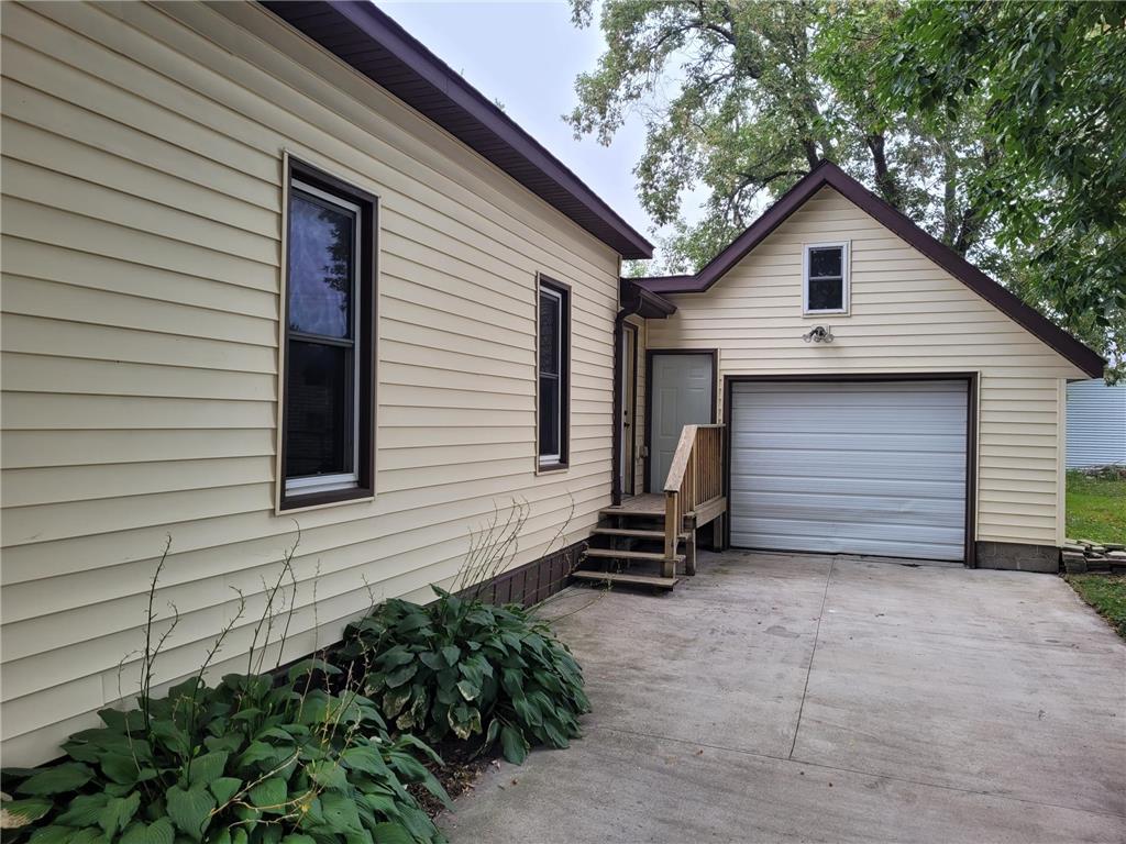 118 E Colfax Street Parkers Prairie MN 56361 6779098 image22
