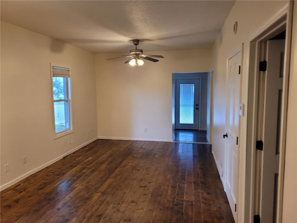 118 E Colfax Street Parkers Prairie MN 56361 6779098 image7