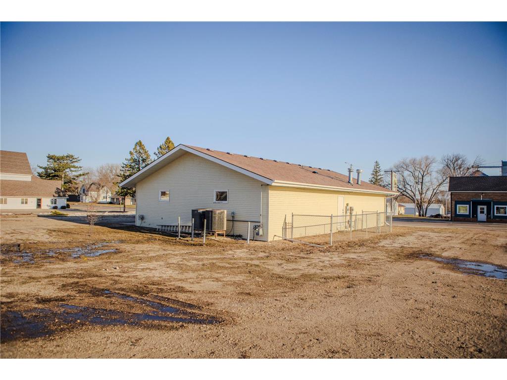 118 E Main Street Cyrus MN 56323 7055585 image3