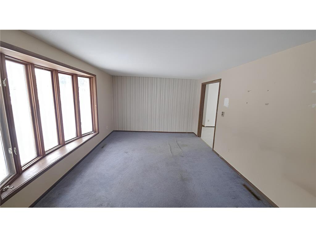 118 E Monroe Avenue Barron WI 54812 6825681 image10